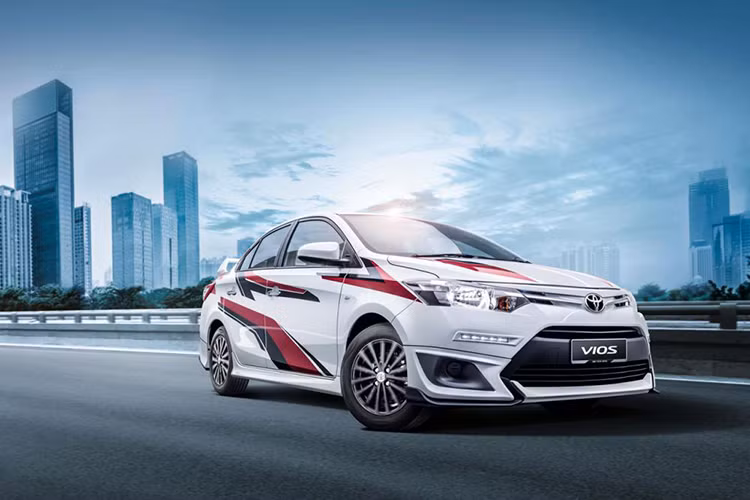 Gần đây, hãng Toyota đã tung phiên bản thể thao mang tên Sports Edition của Vios 2017 ra thị trường Malaysia. Theo hãng ô tô Nhật Bản, Vios Sports Edition 2017 được thiết kế với cảm hứng từ mẫu xe đua đang tham gia giải Toyota Gazoo Racing (TGR) Vios Challenge.