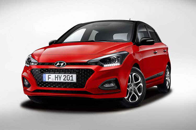 Hãng xe hơi Hàn Quốc vừa tiến hành nâng cấp facelift giữa vòng đời cho chiếc xe Hyundai i20 2019 tại thị trường Châu Âu. So với phiên bản cũ, chiếc xe đã được cập nhật một số thay đổi nhẹ nhàng về ngoại thất cũng như thêm công nghệ và an toàn cần thiết cho người sử dụng.