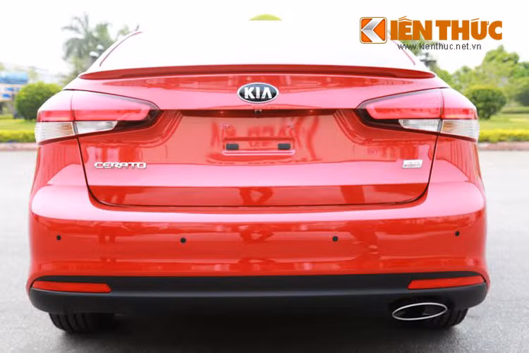 Động cơ Nu 2.0L cho công suất cực đại 159 Hp/6500 rpm và mô men xoắn cực đại 194Nm/4800 rpm sử dụng hộp số tự động 6 cấp (AT). Đây là 2 loại động cơ thuộc thế hệ mới của tập đoàn Kia Motor. Ưu điểm động cơ này có công suất và mô men xoắn vượt trội hơn đối thủ cùng dung tích.