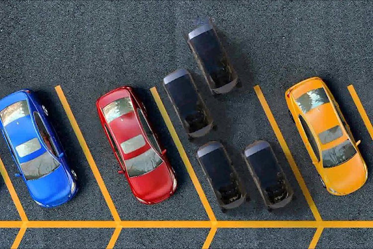 Khi ở Chế độ Thành phố, City Transformer hẹp đến mức 4 chiếc có thể ghép vừa với một chỗ đỗ xe (đỗ xe vuông góc). Khi đang di chuyển và để có trải nghiệm lái giống xe ô tô thông thường hơn, người lái có thể chọn Chế độ Hiệu suất khiến các trục bánh xe phía trước và phía sau mở rộng cùng với chắn bùn để xử lý tốt hơn.