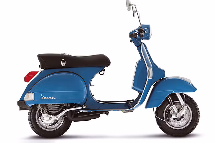 Hình dáng của chiếc Vespa PX 150 nguyên mẫu khi chưa "dao kéo".