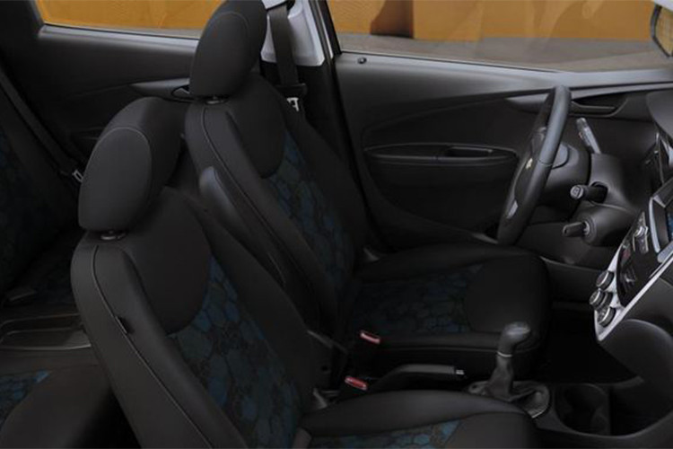 Hãng xe hơi Chevrolet bổ sung tính năng an toàn mới như hệ thống phanh tự động khi phát hiện va chạm phía trước LSFAB (Low Speed Front Automatic Braking), hệ thống cảnh báo trước va chạm FCA (Forward Collision Alert) và cảnh báo chệch làn đường LDW (Lane Departure Warning).