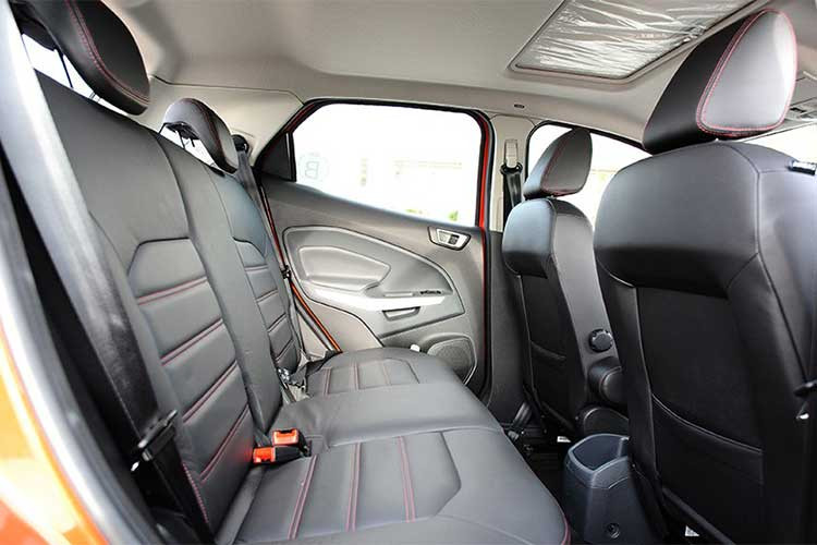 View - Tài chính 700 triệu chọn Mitsubishi Xforce hay Honda HR-V G? | Báo Tri thức và Cuộc sống - TIN TỨC PHỔ BIẾN KIẾN THỨC 24H