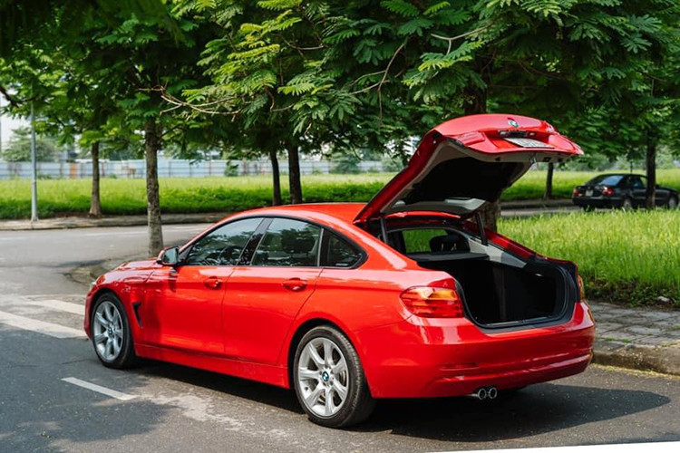 Các thông số BMW 428i Gran Coupe 2014 đều tương tự như bản 3-Series F30 328i, nhưng do 4-Series nhẹ hơn nên sẽ tăng tốc nhanh hơn: xe chỉ mất 5,8 giây để đạt đến mức 100 km/h khi xuất phát ở vị trí đứng yên. 