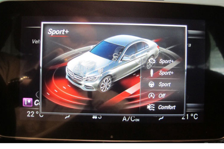 Motor1 đánh giá có thể tiết kiệm được 54 cent trên mỗi gallon nếu chiếc xe được vận hành một cách êm ái. Đi xe điềm tĩnh, tăng ga, giảm ga từ từ, không đạp thốc ga hoặc phanh đột ngột sẽ giúp tiết kiệm xăng đáng kể. Hãy đánh giá tình hình giao thông trên đường để vận hành xe một cách êm ái nhất.