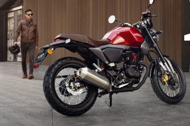 Khối động cơ cho công suất 15,6 mã lực tại 8.000 vòng/phút và mô-men xoắn cực đại 16,2 Nm tại 7.000 vòng/phút, với mô-men xoắn cao hơn một chút so với động cơ trước.