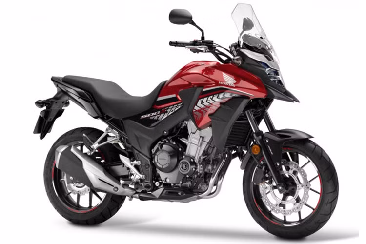 CB500XA ABS 2017 sẽ bắt đầu được bán ra tại các showroom của Honda tại Malaysia từ ngày 9/8 với 3 màu mới cho phiên bản 2017 cùng mức giá 187,5 triệu đồng. Các khách hàng còn có thể lựa chọn phiên bản CB500X tiêu chuẩn với mức giá rẻ hơn, tương đương khoảng 168 triệu đồng