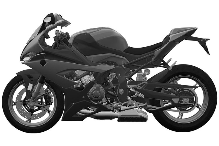 Về mặt kỹ thuật, BMW S1000RR phiên bản 2019 sẽ được bổ sung công nghệ ShiftCam, đây là tính năng mới cũng vừa được bổ sung cho bản BMW R1250GS 2019, giúp tăng công suất ở mọi dải tua máy, tiết kiệm nhiên liệu và xe vận hành mượt mà hơn.