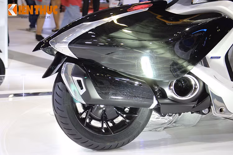 Toàn bộ triết lý thiết kế của xe đều xoay quanh công nghệ động cơ Blue Core tiên tiến nhất của Yamaha hiện nay. Đây là công nghệ đang được sử dụng trên một số sản phẩm thương mại của Yamaha tại Việt Nam như Nozza Grande, NM-X, Acruzo...