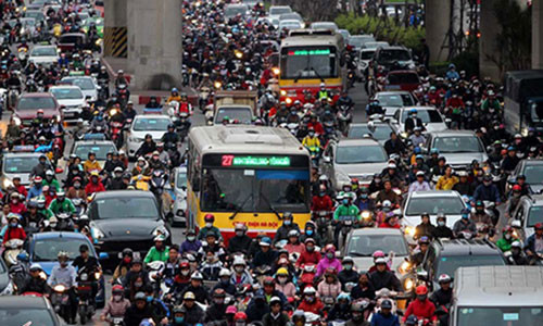 2 duong dau tien Ha Noi co the cam xe may: Le Van Luong, Nguyen Trai