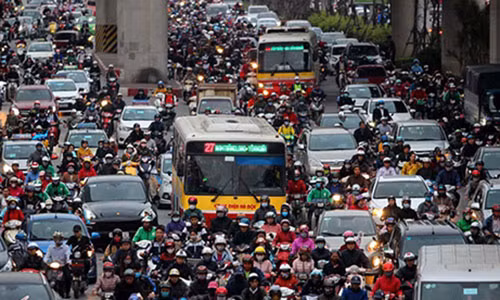 2 duong dau tien Ha Noi co the cam xe may: Le Van Luong, Nguyen Trai