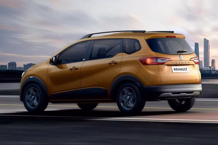 Renault Triber 2019 bán ra tại thị trường Ấn Độ sở hữu khối động cơ xăng 3 xi-lanh, dung tích 1.0 lít, sản sinh công suất tối đa 72 mã lực và mô-men xoắn cực đại 96 Nm. Sức mạnh được truyền tới cầu trước thông qua hộp số sàn 5 cấp hoặc tự động 5 cấp.