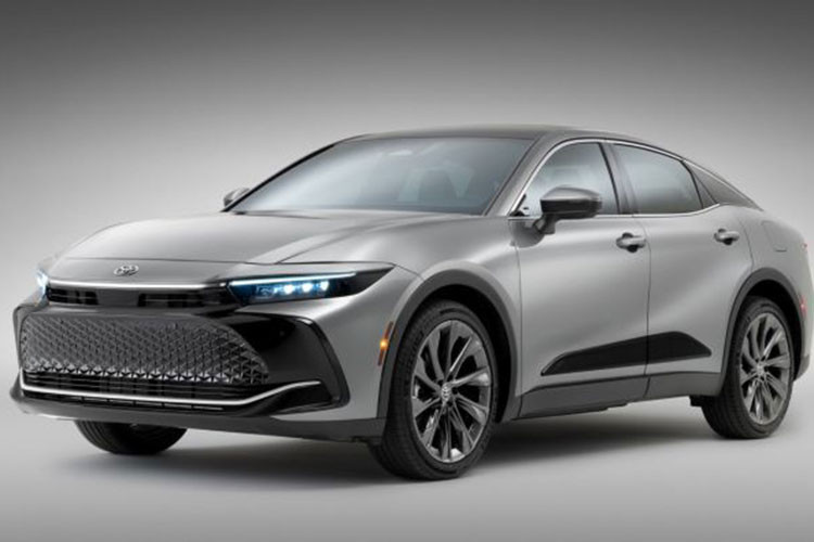 Toyota Crown va SUV Compact Cruiser chay dien bi ngung san xuat