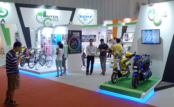 Viet Nam sap to chuc Trien lam xe hai banh quoc te 2015-Hinh-2