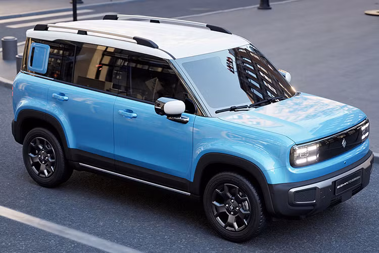 Có lẽ khía cạnh hấp dẫn nhất của chiếc xe địa hình nhỏ bé này là giá cả phải chăng. Trong khi giá xe Chevrolet Spark EUV 2025 vẫn chưa tiết lộ tại thị trường Brazil, thì chiếc Baojun Yep Plus giống hệt có giá khởi điểm chỉ 93.800 nhân dân tệ (khoảng 12.900 đô la) tại Trung Quốc.