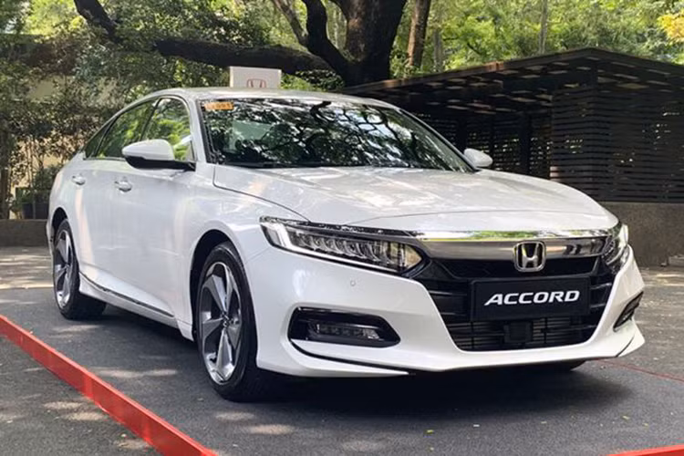 Tạo nên bộ đôi ôtô ế nhất của Honda trong bảng xếp hạng này còn có Accord chỉ với 63 xe bán ra trong quý I/2020. Honda Accord thế hệ mới có giá từ 1,319 tỷ đồng. Dù được đánh giá cao về diện mạo và công nghệ nhưng mẫu sedan hạng D của Nhật vẫn không thể đấu lại đồng hương Toyota Camry hay Mazda6...