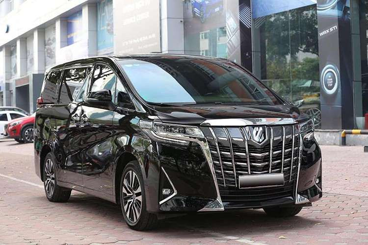 Mẫu xe thứ 4 nhà Toyota vẫn là MPV hạng sang Alphard nhập khẩu, xe có giá lên đến 4,038 tỷ đồng tại Việt Nam. Đây là lý do chính khiến Alphard luôn nằm trong top xe ế nhất dù sở hữu hàng loạt các trang bị cao cấp. Cộng dồn 3 tháng đầu năm, TMV chỉ bán được 17 xe.