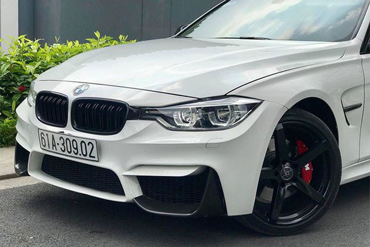 Bộ bodykit này có thiết kế chính hãng nên hoàn toàn tương thích với những chiếc 3-Series thường. Được biết bộ bodykit M3 Performance này có giá trị từ vài chục triệu đồng nếu nhập hàng “fake”, trong khi đó nếu mua trực tiếp chính hãng sẽ có giá lên đến vài trăm triệu đồng.