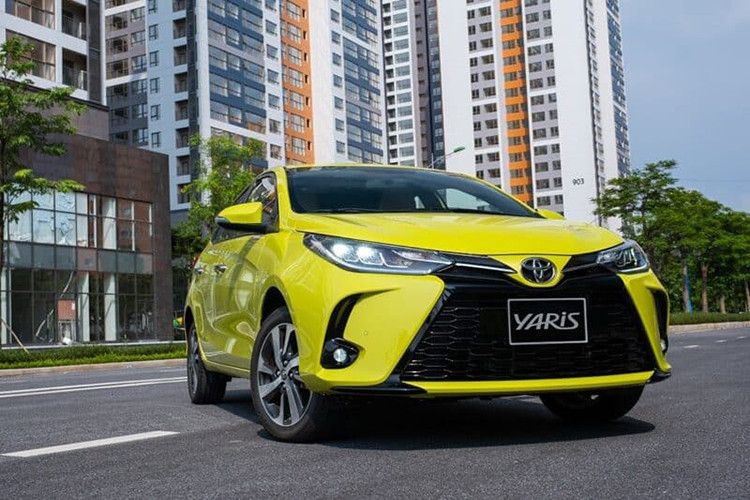 Toyota Yaris có dấu hiệu tăng trưởng mạnh trong tháng 1 nhưng vẫn phải chấp nhận ghi danh ở vị trí thứ 4 trong danh sách này. Tháng 1 vừa qua, người Việt mua 7 xe Yaris, tăng 2 xe so với tháng 12/2023. Mẫu xe cỡ B của Toyota trải qua đợt nâng cấp vào cuối năm 2020, được phân phối dưới dạng xe nhập Thái.