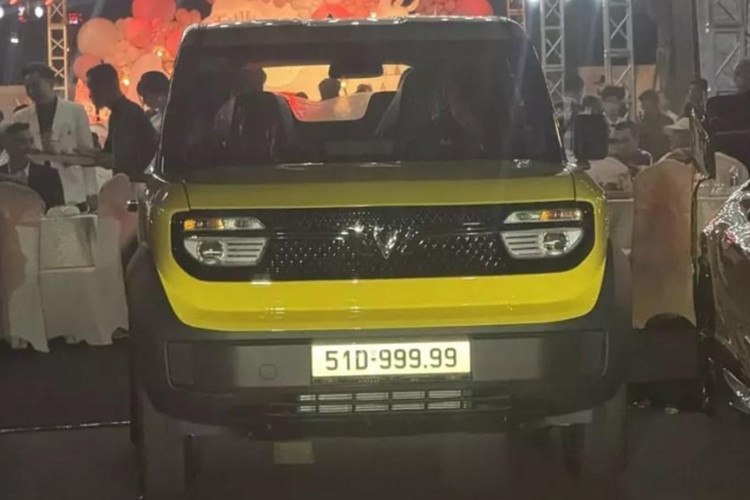 Xe được trang bị bộ pin lithium-ion dung lượng 18,64 kWh, cho khả năng di chuyển tối đa 210 km mỗi lần sạc đầy (theo tiêu chuẩn NEDC). Thời gian sạc pin từ 10% lên 70% là 5 giờ với sạc chậm và chỉ 36 phút khi sử dụng sạc nhanh, phù hợp với nhu cầu sử dụng trong đô thị.