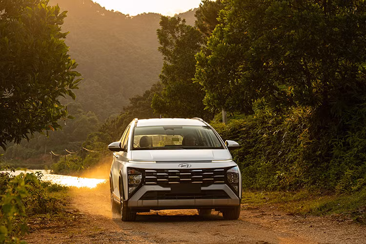 Hyundai Stargazer X vs Mitsubishi Xpander, an toan va thuc dung-Hinh-7