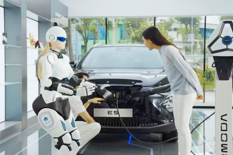 Robot co thay the con nguoi trong viec ban oto?