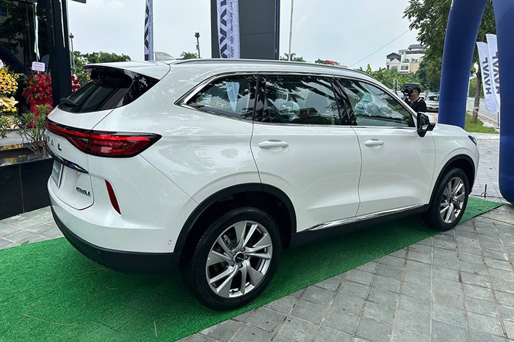 Haval H6 Hybrid doi gia niem yet, giam toi 110 trieu tai Viet Nam-Hinh-2
