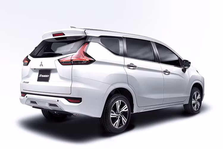 Mức giá xe Mitsubishi Xpander 2021 phiên bản đặc biệt được niêm yết chính hãng là 630 triệu đồng. Khách hàng có thể đặt trước xe từ ngày 6/9 – 30/9/2021 và nhận xe ngay sau khi kết thúc giãn cách xã hội.