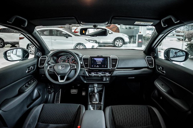 Theo một số nguồn tin, Honda City 2021 tại Việt Nam sẽ được trang bị khối động cơ 1.0L VTEC Turbo tương tự xe tại thị trường Thái Lan, cho công suất 120 mã lực và mô-men xoắn 173 Nm. Sức mạnh được truyền đến các bánh xe thông qua hộp số tự động vô cấp CVT và hệ dẫn động cầu trước. Thế hệ thứ 5 của Honda City cũng sẽ có những thay đổi về ngoại hình và nâng cấp nội thất, tiện nghi.