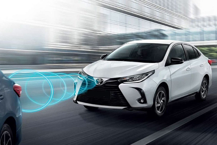 Trang bị an toàn của Toyota Vios 2021 bao gồm: hệ thống chống bó cứng phanh ABS với phân phối lực phanh điện tử, hệ thống hỗ trợ phanh khẩn cấp, kiểm soát ổn định xe, hệ thống khởi hành ngang dốc hỗ trợ và 7 túi khí. Tại Việt Nam, chưa có thông tin cụ thể về Toyota Vios 2021 mới được ra mắt.