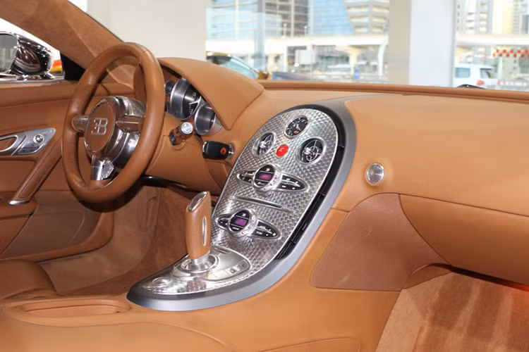 Các chi tiết còn lại được điểm duyến bằng vật liệu nhôm cao cấp.