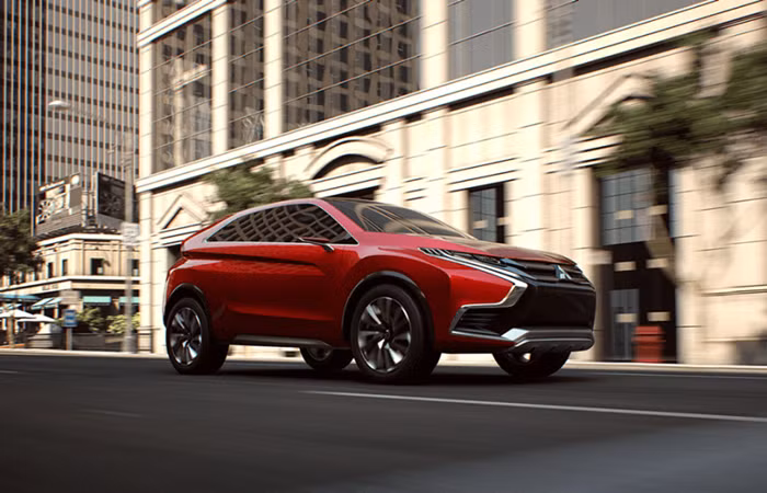 Theo những hình ảnh mà Mitsubishi vừa hé lộ về hình dáng tổng thể bên ngoài của SUV mới, mẫu xe mới này thiết kế khá mạnh mẽ và thể thao.