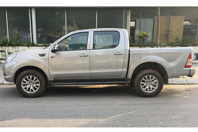 Bán tải Foton Tunland là mẫu xe đang thăm dò thị trường ôtô Việt Nam thông qua đại lý tư nhân. Hãng xe Foton còn được biết tới với cái tên đầy đủ là Beiqi Foton Motor, đến từ Trung Quốc, chuyên sản xuất những mẫu xe buýt, xe tải, dòng SUV và thuộc sở hữu của tập đoàn BAIC