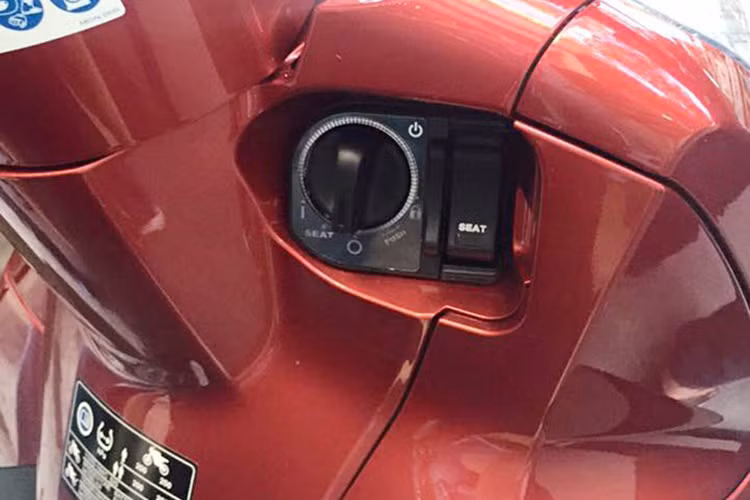 Việc điều chỉnh chìa khoá thông minh (Smart Key) cũng làm gia tăng tính tiện ích và tính năng mới trên xe.