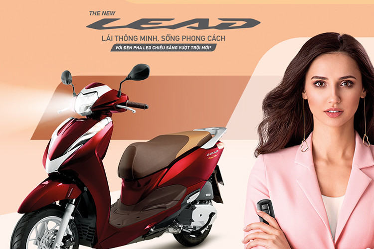 Với tất cả những sự bổ sung công nghệ trên, giá xe ga Honda Lead 2019 tăng nhẹ. Bản Tiêu chuẩn có giá 38,29 triệu đồng. Bản Cao cấp có giá 40,29 triệu đồng. Khác biệt nhẹ ở màu sơn và tem, bản Đen mờ có giá cao hơn Cao cấp một chút, ở mức 41,49 triệu đồng.