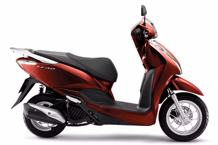 Liên doanh xe máy Nhật Bản tại Việt Nam vừa chính thức giớ thiệu mẫu xe ga Honda Lead 125 phiên bản mới với một số nâng cấp đáng chú ý ở hệ thống chiếu sáng và tính năng an toàn đến người tiêu dùng.