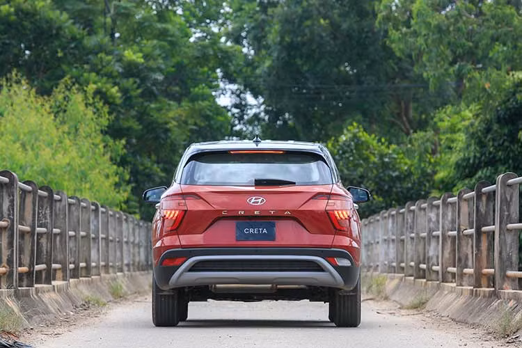 Hyundai Creta dat doanh so 19.644 xe, dan dau phan khuc nam 2023-Hinh-3