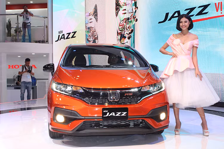 Thành công mà Jazz đạt được này nhờ vào tính ứng dụng cao, hiệu quả tiết kiệm nhiên liệu và nằm trong khả năng chi trả của đa số khách hàng. Bên cạnh đó là sự đa dạng về tính năng, chất lượng nội thất và khả năng vận hành mang đến niềm vui cầm lái cho khách hàng khi sở hữu.