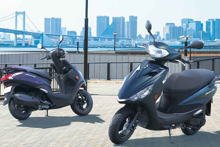 Mức giá xe Yamaha Axis Z 2025 tại thị trường Nhật Bản là 283.800 yên (tương đương khoảng 49 triệu đồng), hiện chưa có thông tin mẫu xe này được bán ra các thị trường khác ngoài Nhật Bản.