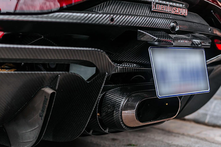 Theo đó, Koenigsegg Regera sẽ tham dự sự kiện siêu xe diễn ra vào cuối tuần này tại TP HCM, đây là lần lăn bánh thứ 5 trên đường phố của xe kể từ khi về Việt Nam vào tháng 1/2022. Trước đây, xe từng lăn bánh ở Đà Nẵng, Cần Thơ và đến Hà Nội thì không may gặp lỗi nên phải vận chuyển về TP.HCM rồi đưa sang Thụy Điển.