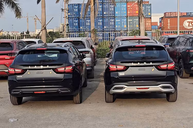 Theo một số thông tin chưa chính thức, lô xe lần này gồm bốn mẫu thuộc các phân khúc sedan và SUV cỡ nhỏ, bao gồm Lada Niva, Lada Niva Travel, Lada Vesta và Lada Granta.