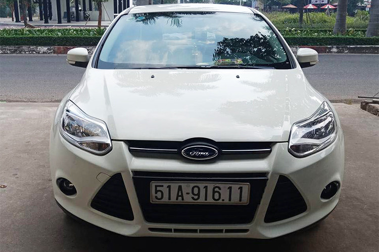 Theo ông Bình cho biết, gia đình ông thường xuyên gặp phải nhiều sự cố ảnh hưởng đến tính mạng khi di chuyển trên chiếc xe Ford Focus dính lỗi này. Đơn cử như vào dịp Tết Mậu Tuất 2018 vừa qua, khi xe leo dốc tốc độ 50km/h trên đường đèo Cù Mông (tỉnh Bình Định) thì bất ngờ bị mất số, tuột số, không bắt côn hay chuyển số được.