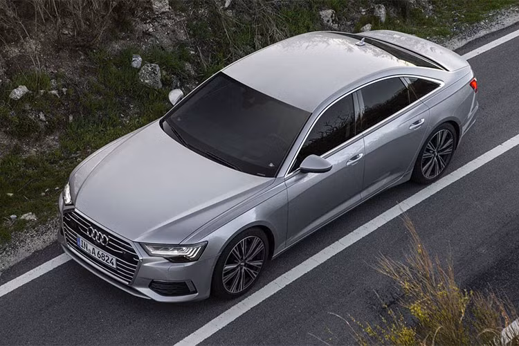 Về động cơ, Audi A6 phiên bản 2019 có 2 tùy chọn động cơ tại thị trường châu Âu, bao gồm động cơ xăng V6 tăng áp TFSI dung tích 3.0L cho công suất 335 mã lực, và mô-men xoắn cực đại 500Nm cùng với hộp số 7 cấp S tronic cho phép xe chiếc sedan tăng tốc từ 0-100 km/h trong 5,1 giây trước khi đạt tốc độ tối đa 250 km/h.