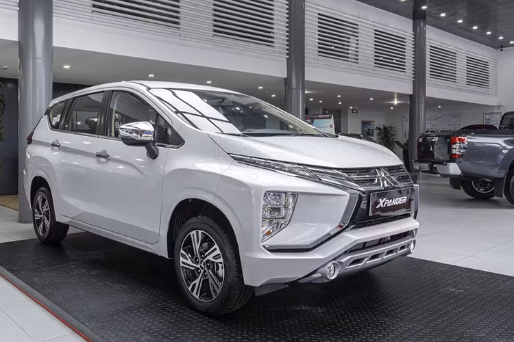 Phân khúc MPV 7 chỗ đa dụng có giá bán dưới 700 triệu đồng tại Việt Nam vốn dĩ là sân chơi riêng của Mitsubishi Xpander trong suốt từ năm 2018 đến nay, chiếm giữ gần 50 thị phần trong phân khúc này là lời khẳng định nặng ký nhất có thể. Trong tháng 3 vừa qua, Mitsubishi Xpander đã bán được 1.622 xe tăng hơn 800 xe so với tháng trước. Cộng dồn từ đầu năm đến nay đã có 3.869 xe được bán ra thị trường.