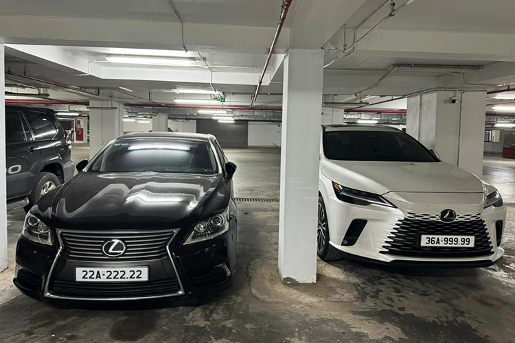 Vào ngày 25/12/2023, trong khoảng thời gian từ 09:30 đến 10:00, siêu biển 22A-222.22 đẹp nhất Tuyên Quang đã được mang ra đấu giá và sau 30 phút, con số cuối cùng được 1 đại gia đấu giá cho biển VIP này lên đến 12,19 tỷ đồng, bằng giá xe Mercedes-AMG G63 chính hãng, hay giá lăn bánh một chiếc xe Lexus LX600 bản cao cấp nhất là VIP, cũng phân phối hãng, đã khiến cho không ít cư dân mạng choáng váng.