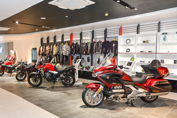 Trieu hoi loat xe moto phan khoi lon cua Honda Viet Nam dinh loi