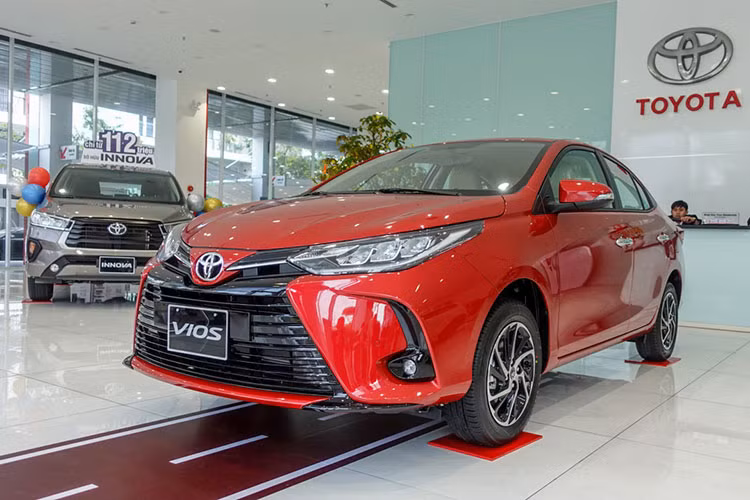 Toyota Vios tai Viet Nam giam 35 trieu dong, 
