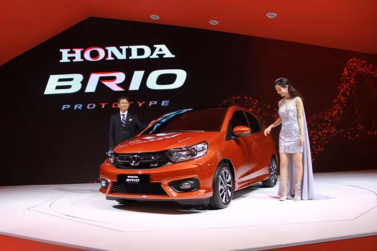 Nếu về Việt Nam, Honda Brio 2018 sẽ được hưởng ưu đãi thuế 0%, và với mức ưu đãi thuế này - Honda Brio 2018 sẽ là đối thủ cạnh tranh đáng gờm của Hyundai Grand i10, Kia Morning và Toyota Wigo thời gian tới.