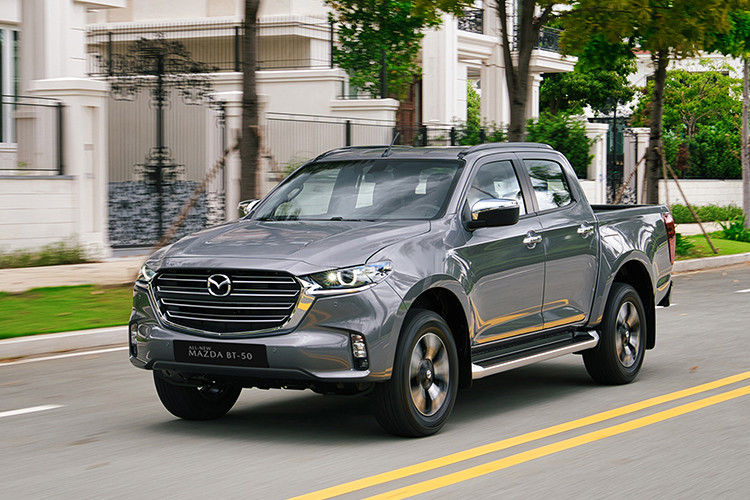 Hiện chưa rõ lý do vì sao Mazda BT-50 bị khai tử tại Việt Nam, một số người cho rằng mẫu xe này có doanh số không đáp ứng được kỳ vọng. Cũng có người hi vọng đây chỉ là sự biến mất tạm thời để chờ Mazda BT-50 phiên bản mới ra mắt.