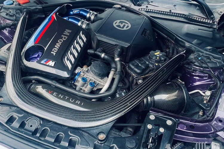 Cách đây khá lâu cũng đã có thông tin nhà phân phối chính hãng BMW tại Việt Nam sẽ mang về hai mẫu xe thể thao M3, M4 phiên bản Competition phân phối theo diện đặt hàng trước.